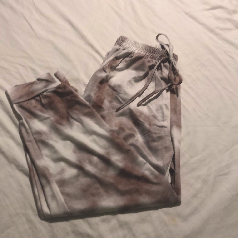 -NWOT- Tie dye joggers ⚡️⚡️
